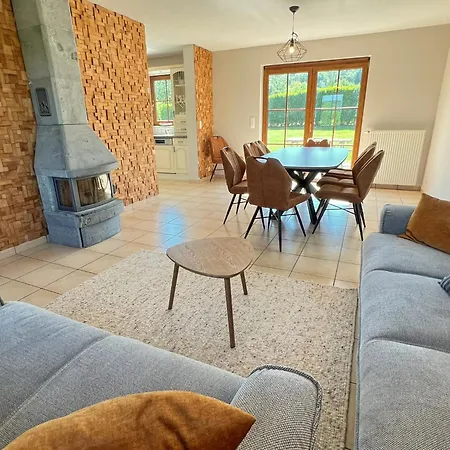 Marie-francinne Vila *